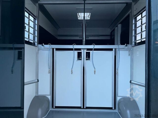 ناقلة مواشي RENAULT Master STX 5 Sitzer  Standard Nur 4102 KM