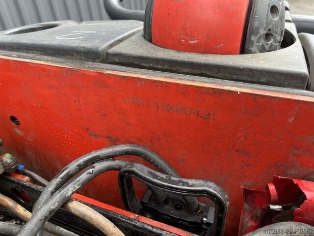 Porta-paletes manual Linde T20AP