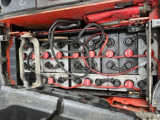 Porta-paletes manual Linde T20AP