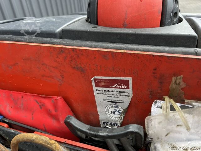Porta-paletes manual Linde T20AP
