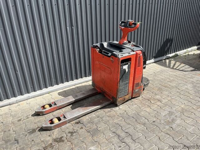 Porta-paletes manual Linde T20AP