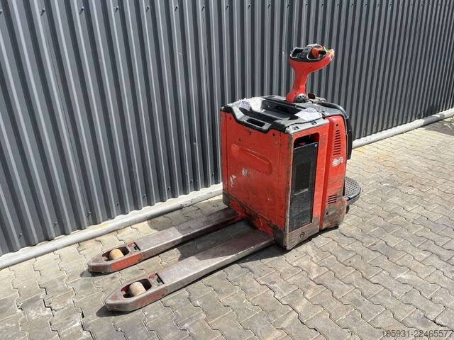 Porta-paletes manual Linde T20AP
