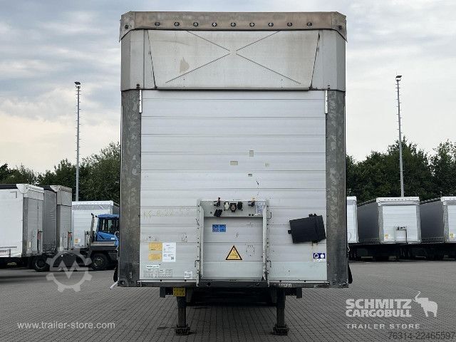 Semi-reboque aberto com lona Schmitz Cargobull Curtainsider Mega Getränke
