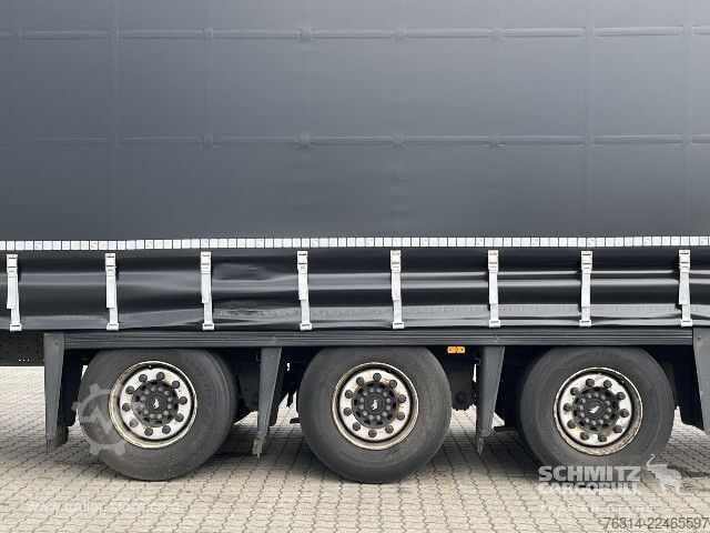 Semi-reboque aberto com lona Schmitz Cargobull Curtainsider Mega Getränke