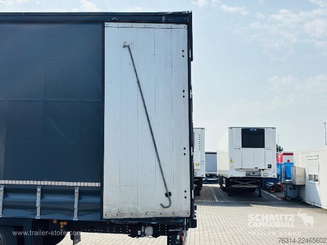 Semi-reboque aberto com lona Schmitz Cargobull Curtainsider Mega Getränke