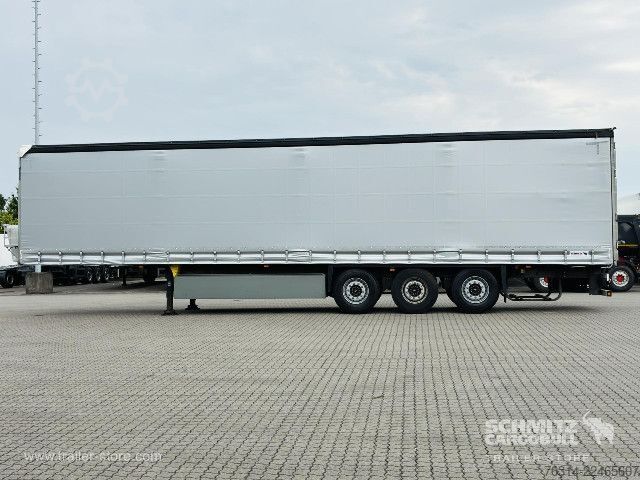 Semi-reboque aberto com lona Schmitz Cargobull Curtainsider Standard Getränke