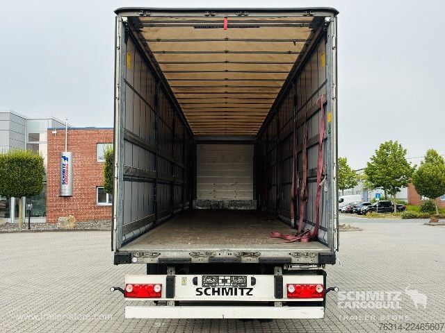 Semi-reboque aberto com lona Schmitz Cargobull Curtainsider Standard Getränke