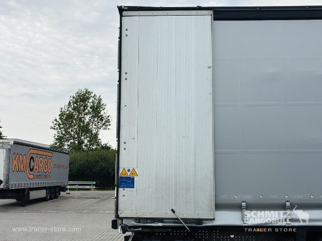 Semi-reboque aberto com lona Schmitz Cargobull Curtainsider Standard Getränke