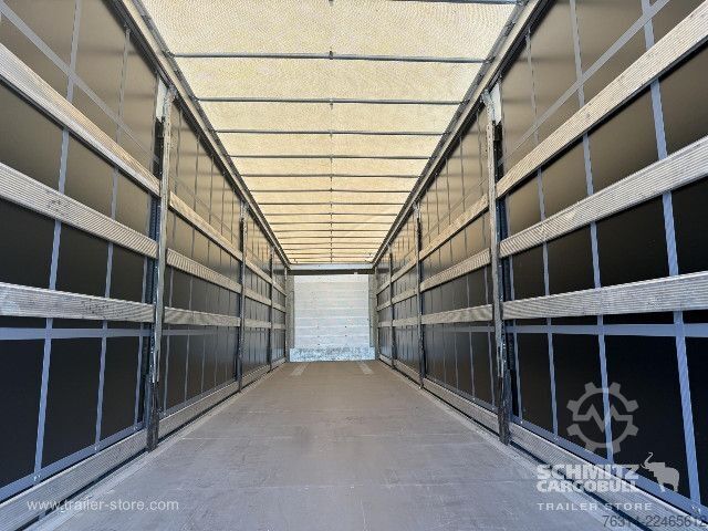 Semi-reboque aberto com lona Schmitz Cargobull Curtainsider Standard Getränke