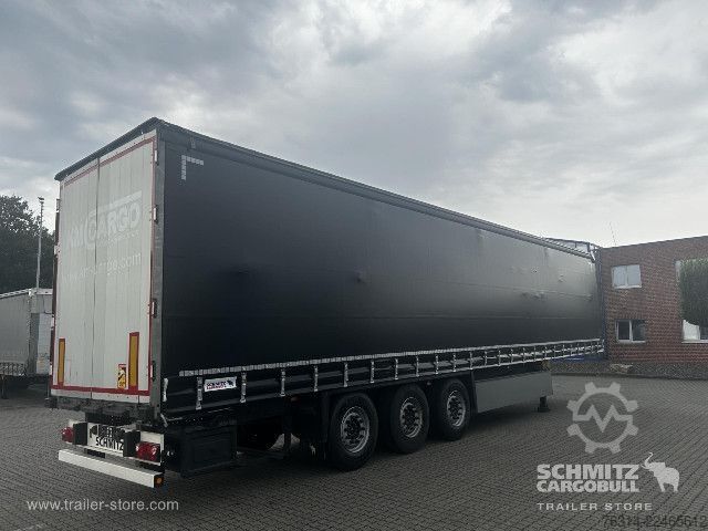 Semi-reboque aberto com lona Schmitz Cargobull Curtainsider Standard Getränke