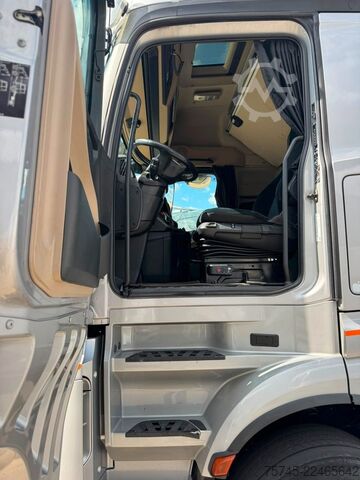 Standard SZM MERCEDES-BENZ ACTROS 1846 * ADR * RETARDER * STANDKLIMA * ACC
