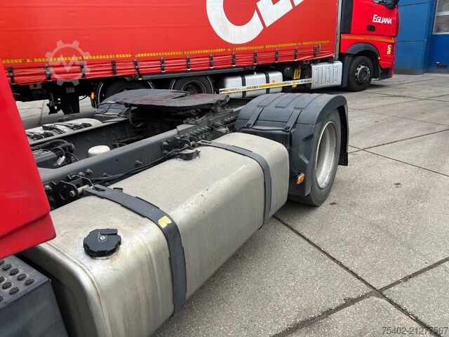 Standard tractor Volvo FH 13.420 Globetrotter / Mega / 2x Tank / Full Air