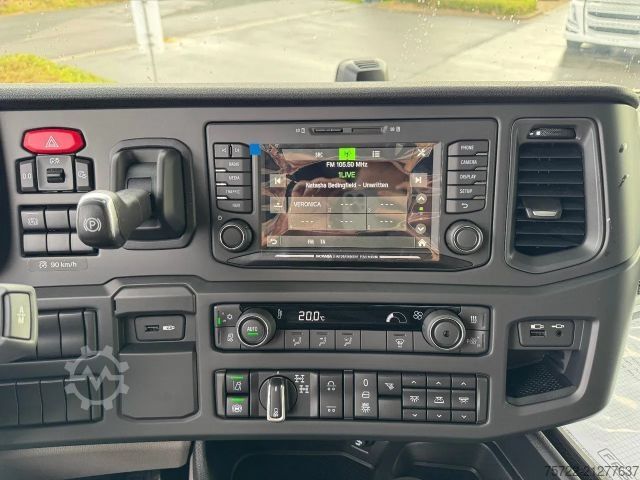 Камион за превоз на трупци SCANIA R590 6x4 Kurzholz Kran und Schemel nach Wahl