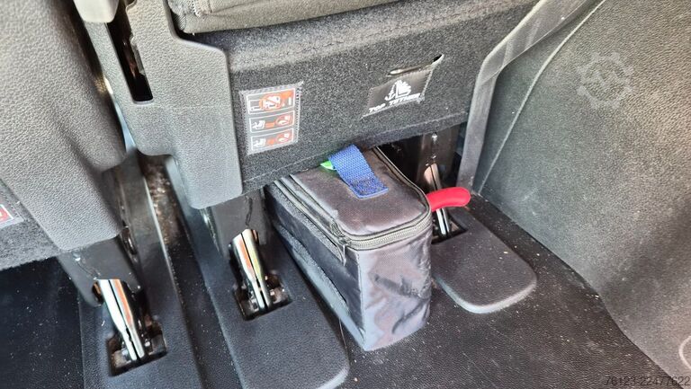 Minibús Citroën SpaceTourer Opel Zafira Plus M 9 Sitzer