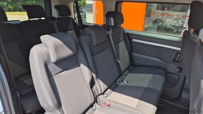 Minibús Citroën SpaceTourer Opel Zafira Plus M 9 Sitzer