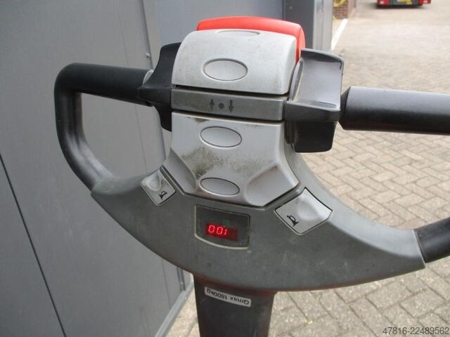 Porta-paletes manual BT LWE180