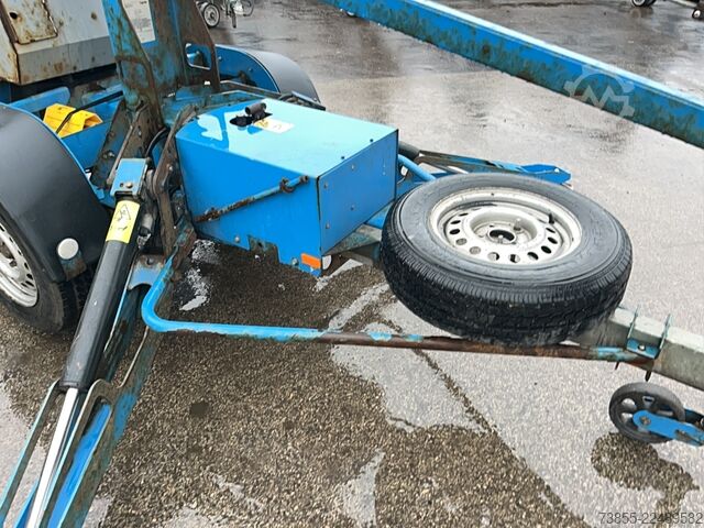 Plataforma de trabalho aéreo montada em camião Genie TZ34 (12m)