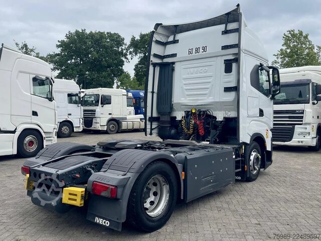 मानक SZM Iveco S-WAY 460 CNG,  RETARDER, ACC