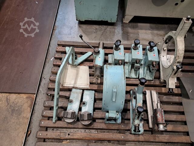 万能円筒研削盤 TOS BHU 32 A