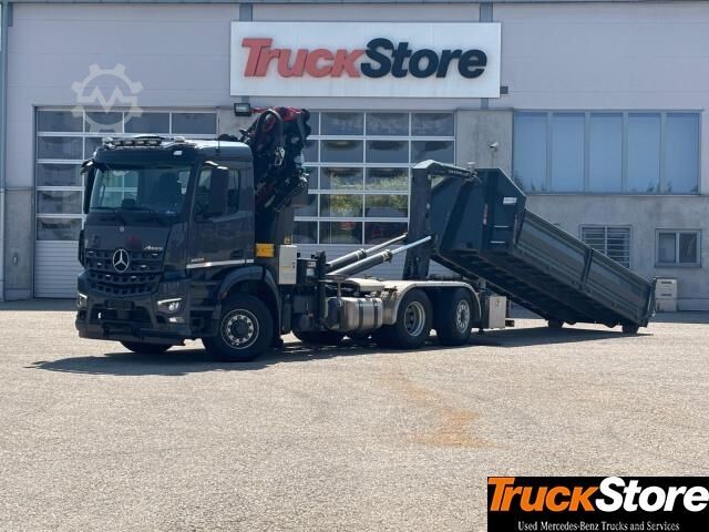 Camion scarrabile  Arocs 2553 HAD 300TEC+JIB L