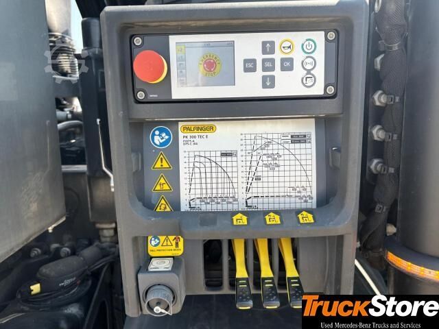 Camion scarrabile  Arocs 2553 HAD 300TEC+JIB L