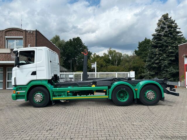 Camión portacontenedores de gancho SCANIA R440 MEILLER Abroller 6x2
