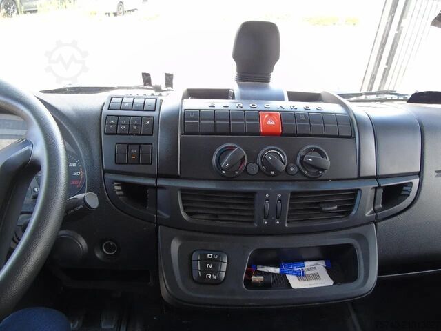 手提箱 Iveco Eurocargo 120E25 + EURO 6 + 196.000KM!