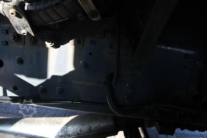 Benne fermée DAF CF 260 + EURO 6 + LIFT