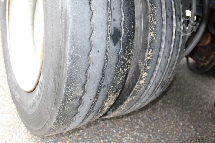 מטעין נמוך Nooteboom 48-03 3 AXLE