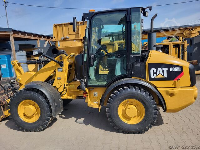 Tekerlekli yükleyici Caterpillar 906H2