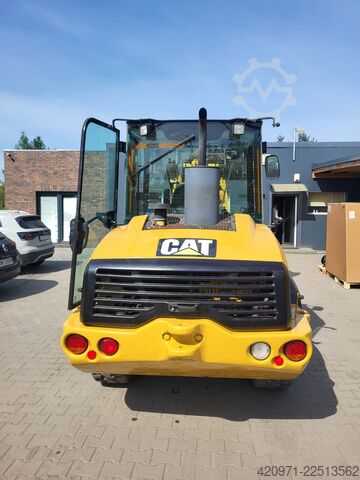 Tekerlekli yükleyici Caterpillar 906H2