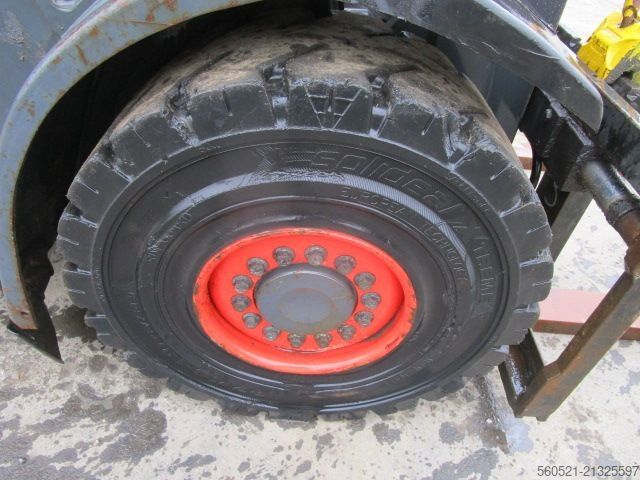 Carretilla elevadora diésel Linde H30D-02 Triplex-Freihub 4,7m Hubhöhe + Seitenschie