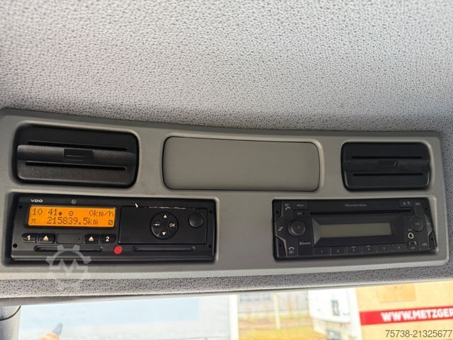 Refrigerated truck MERCEDES-BENZ Atego 1224 L Kühlkoffer/ThermoKing V600/Klima