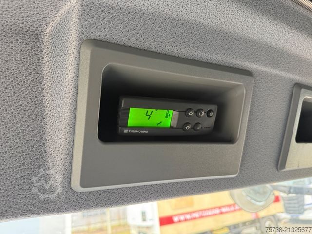 Refrigerated truck MERCEDES-BENZ Atego 1224 L Kühlkoffer/ThermoKing V600/Klima