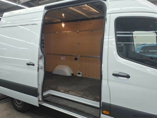 รถตู้ Mercedes-Benz Sprinter 317 CDI,L2H2,Automatik,Kamera,Navi