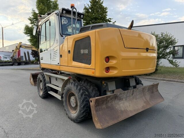 Máy xúc bánh lốp Liebherr A 918