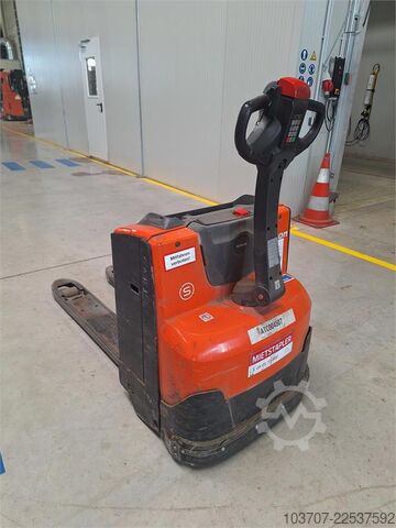 Dongkrak palet manual Toyota LWE200