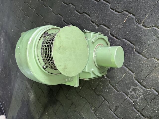 Vél VEB MFDr132.3-F02 - TGL39434