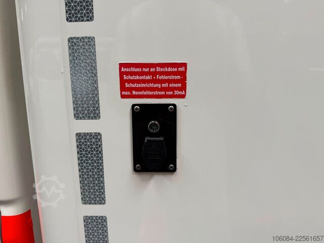 Feuerwehrfahrzeug MERCEDES-BENZ Sprinter 519 Rettungswagen Ferno-Trage 1.Hand