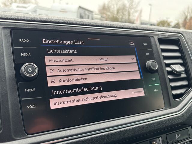 Autocaravana VW Grand California 680 2,0TDI-177 LED + ACC 1. Hd.