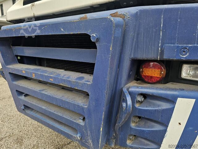 รถแทรกเตอร์ปลายทาง TERBERG RT283 /TERMINAL TRACTOR 4X4/ TURNING CHAIR. /AU...