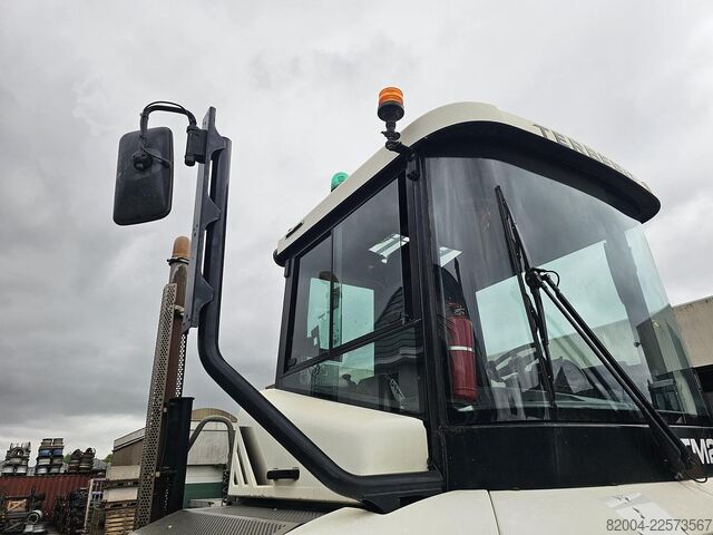 รถแทรกเตอร์ปลายทาง TERBERG RT283 /TERMINAL TRACTOR 4X4/ TURNING CHAIR. /AU...