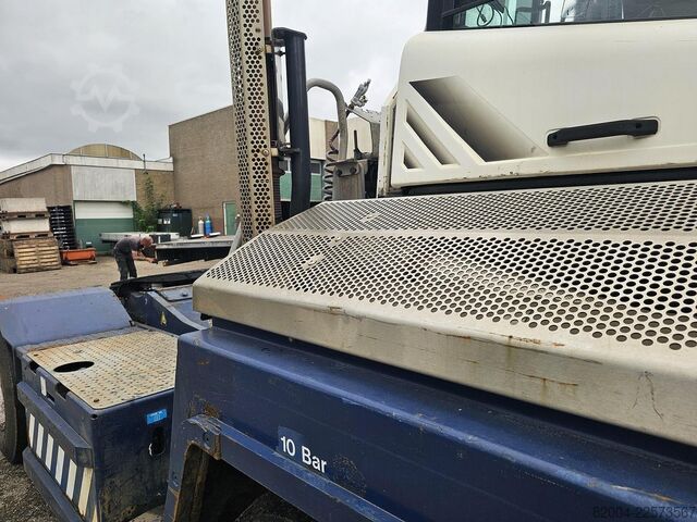 รถแทรกเตอร์ปลายทาง TERBERG RT283 /TERMINAL TRACTOR 4X4/ TURNING CHAIR. /AU...