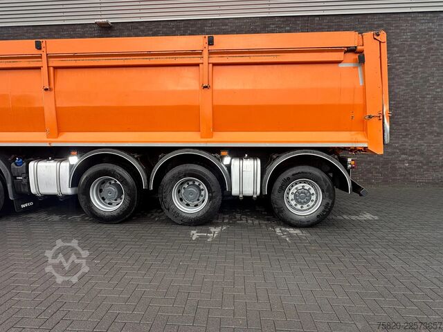 Avfallsbil Iveco Trakker 500 10X4  KIPPER/TIPPER./PIET RUIZEVELD...