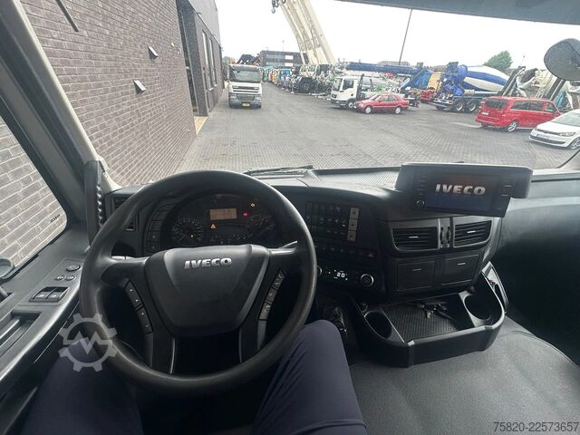 Avfallsbil Iveco Trakker 500 10X4  KIPPER/TIPPER./PIET RUIZEVELD...