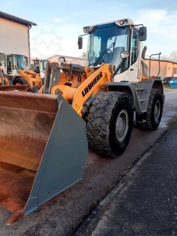 لودر چرخ‌دار LIEBHERR L 538 kein 514 524 526 542 546 TOP nur 3540 Std.