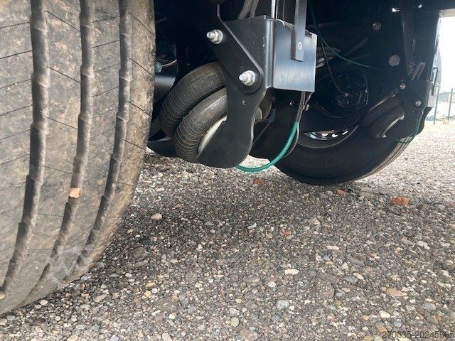 Åpen semitrailer med presenning KÖGEL SN24 NEU+Lift+SAF+EN12642XL+Hubdach+sofort
