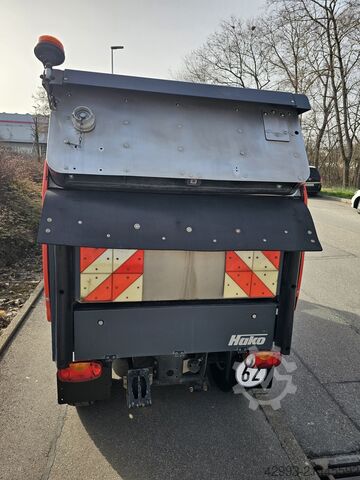 Veegmachine Hako Citymaster 2200