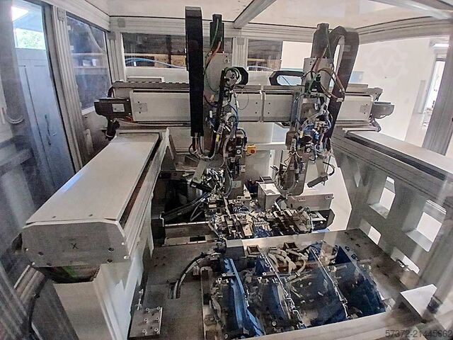 Tvirtinimo spaustukų montavimo staklės Infinite Technologies G2y