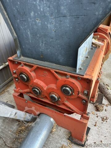 4軸シュレッダー／粉砕機 15 kW WEIMA ZM 30